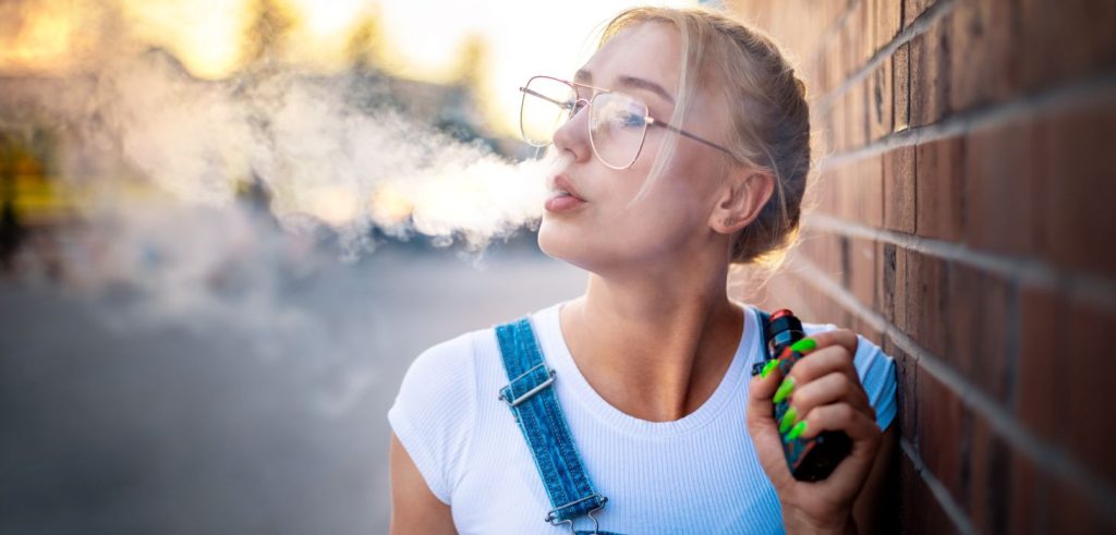 A disposable dab pen produces a subtle vapour, unlike the strong aroma of smoke from pre-rolls.