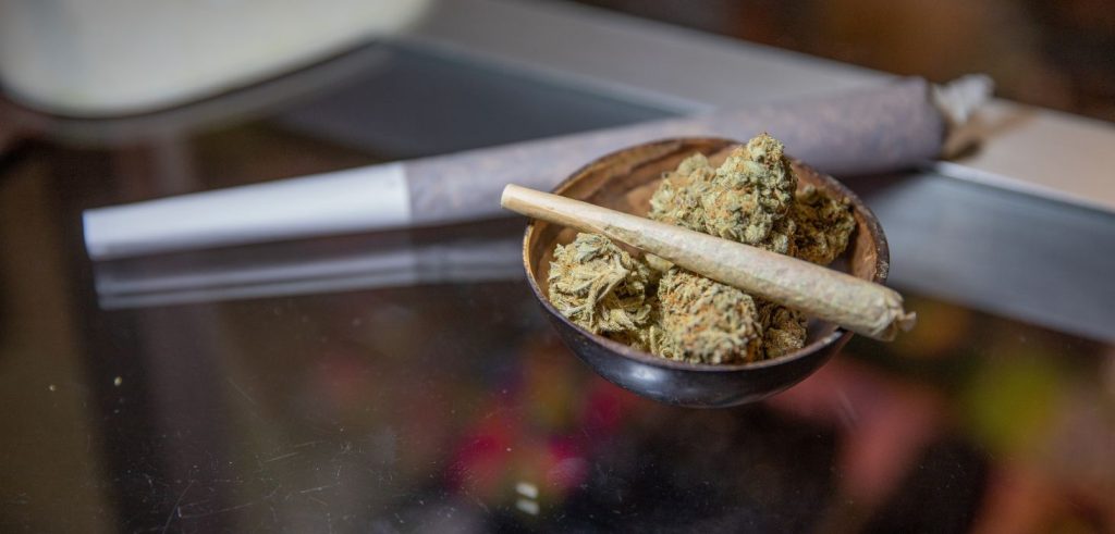 Lighting a pre roll feels effortless. Hold the joint at a slight angle, rotate while lighting the tip evenly, and take slow, steady puffs.